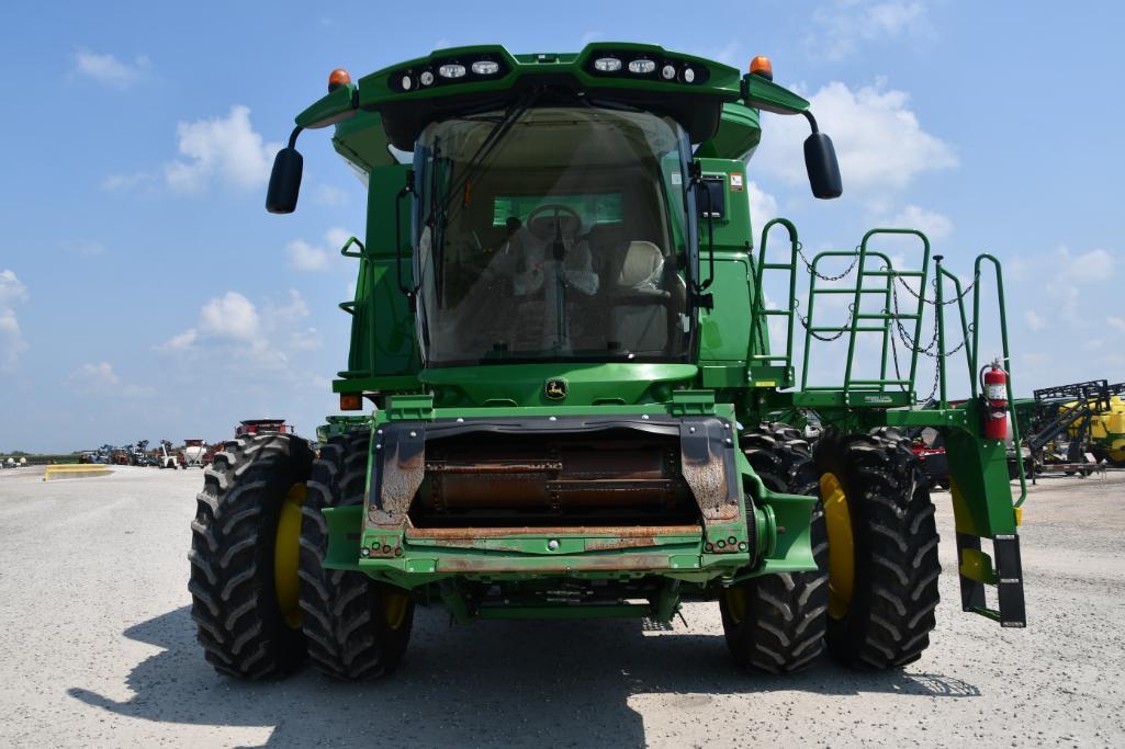 2014 John Deere S660 2wd combine