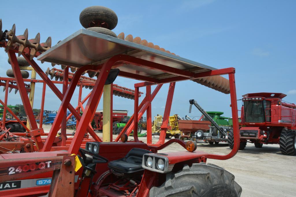 International 574 2wd tractor