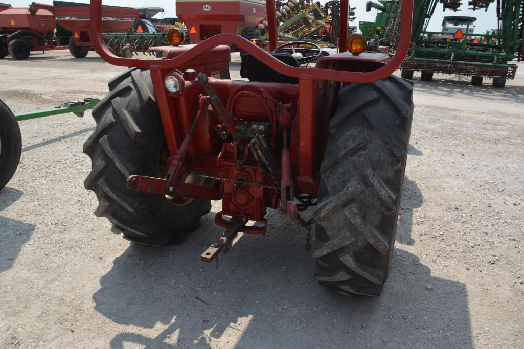 International 574 2wd tractor