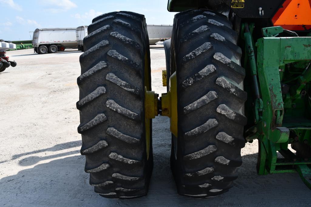 1984 John Deere 4850 MFWD tractor