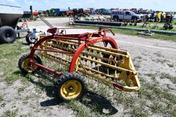 New Holland 258 5 bar hay rake