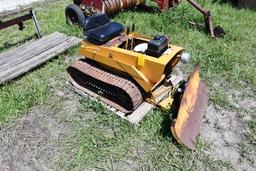 Struck miniature dozer