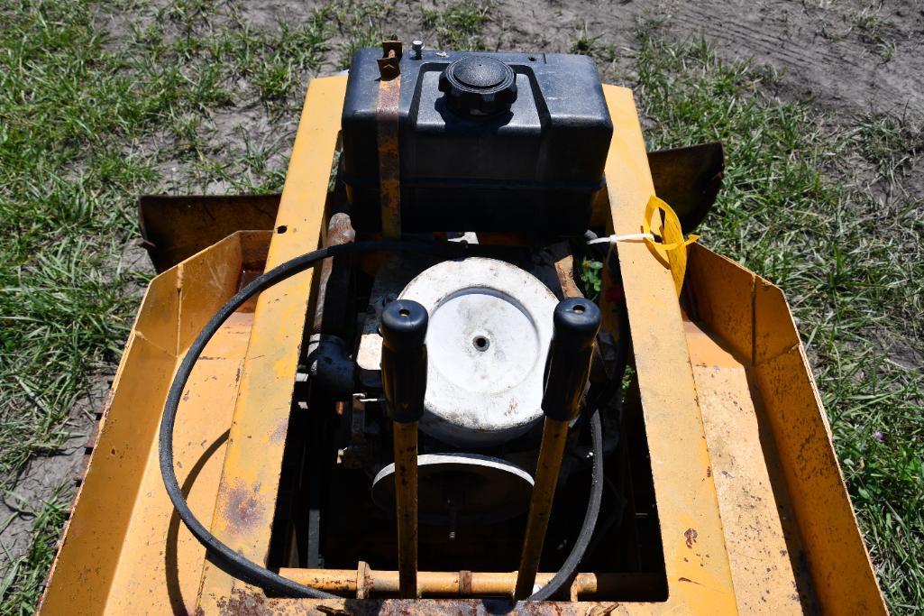 Struck miniature dozer