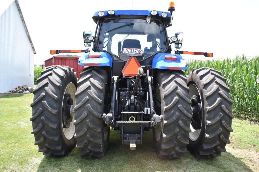 2013 New Holland T7.250 MFWD tractor
