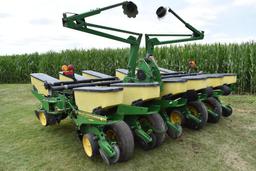 1996 John Deere 1760 12 row 30" planter