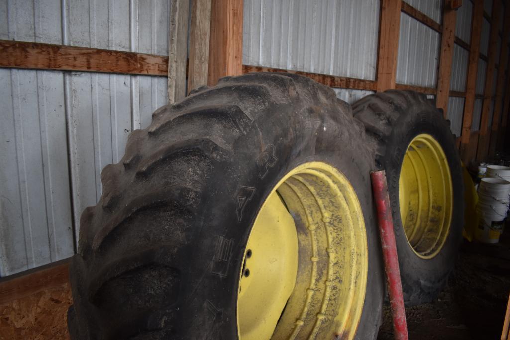 1982 John Deere 4640 2WD tractor