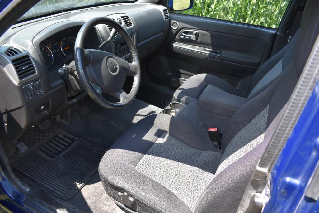 2011 Chevrolet Colorado LT 4WD pickup truck