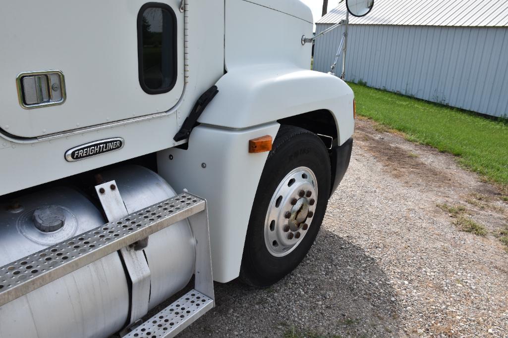 1998 Freightliner FLD 120 semi