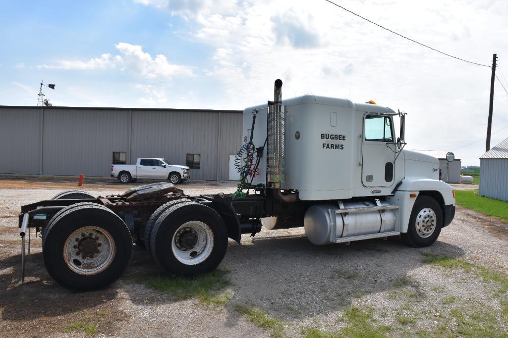 1998 Freightliner FLD 120 semi