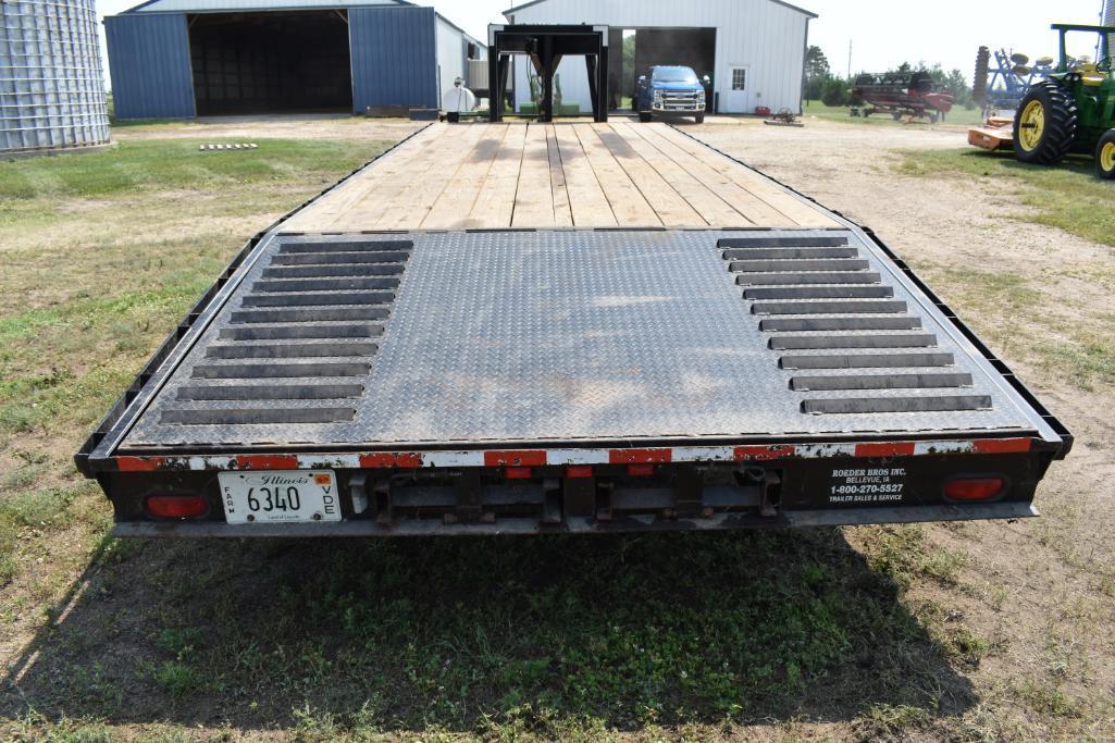 2002 Mustang Trailers 25' flatbed trailer