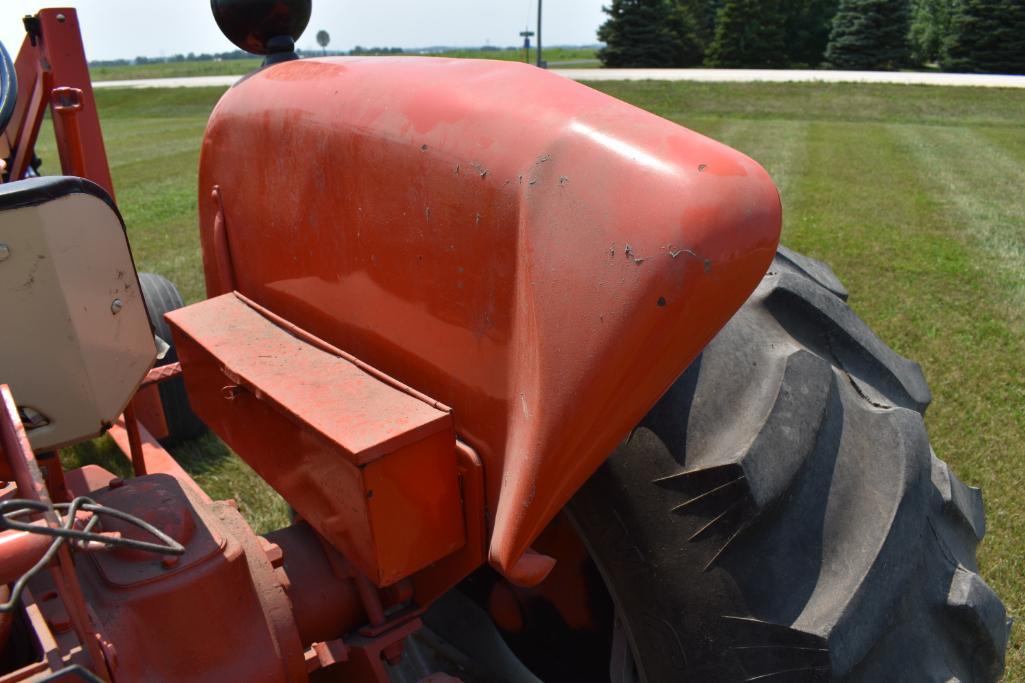 1963 Allis Chalmers D-17 Series III 2wd tractor