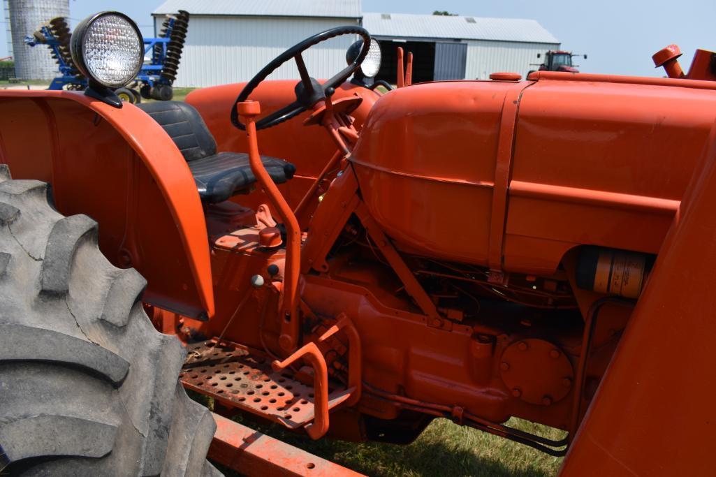 1963 Allis Chalmers D-17 Series III 2wd tractor