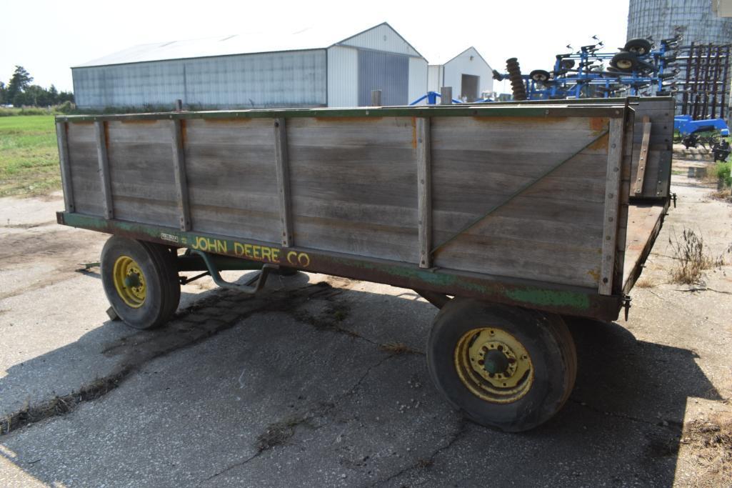 John Deere 7'x12' barge box wagon