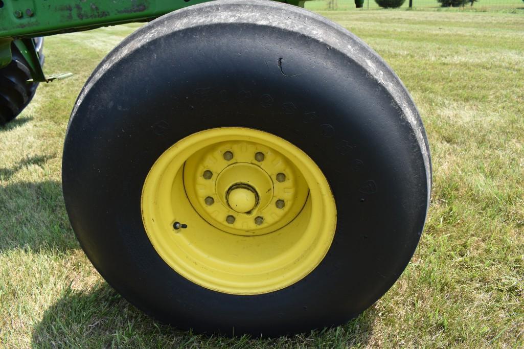 1992 John Deere 4455 2wd tractor