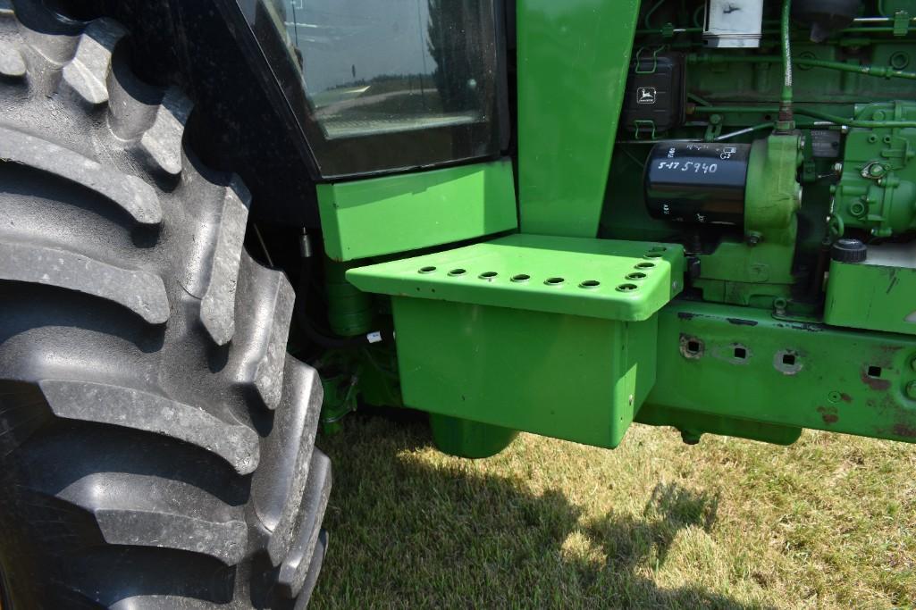 1992 John Deere 4455 2wd tractor