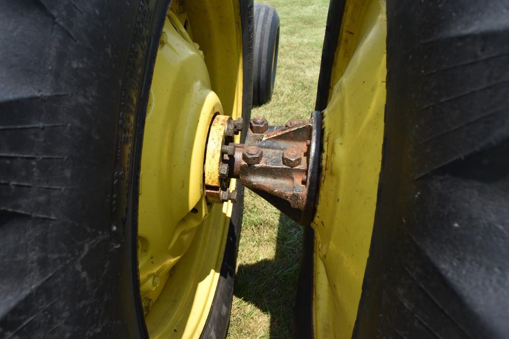 1992 John Deere 4455 2wd tractor