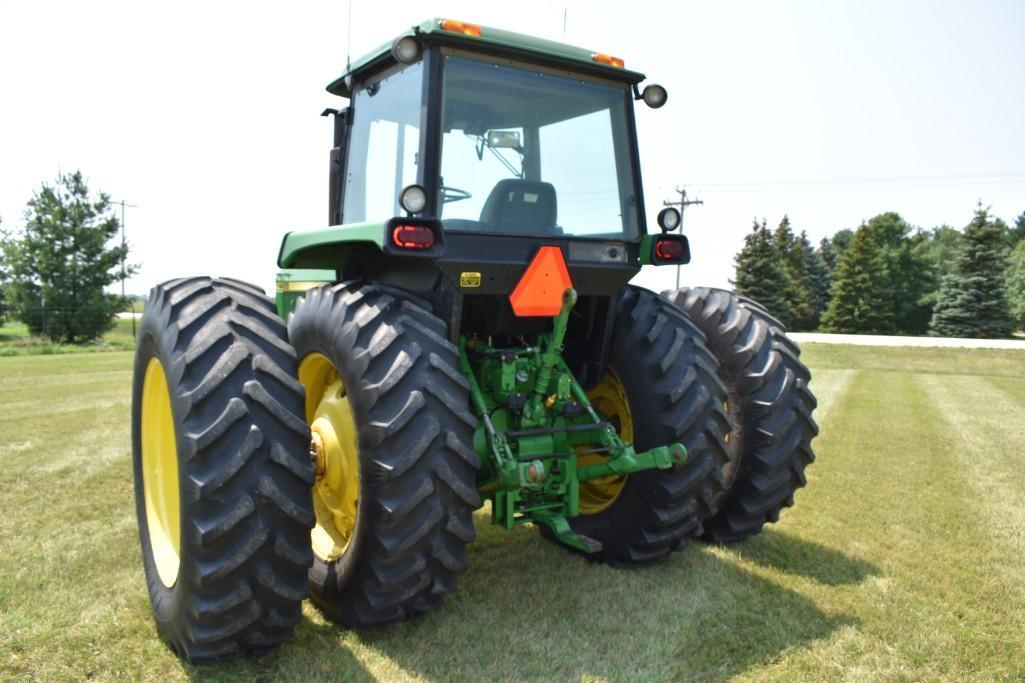 1992 John Deere 4455 2wd tractor