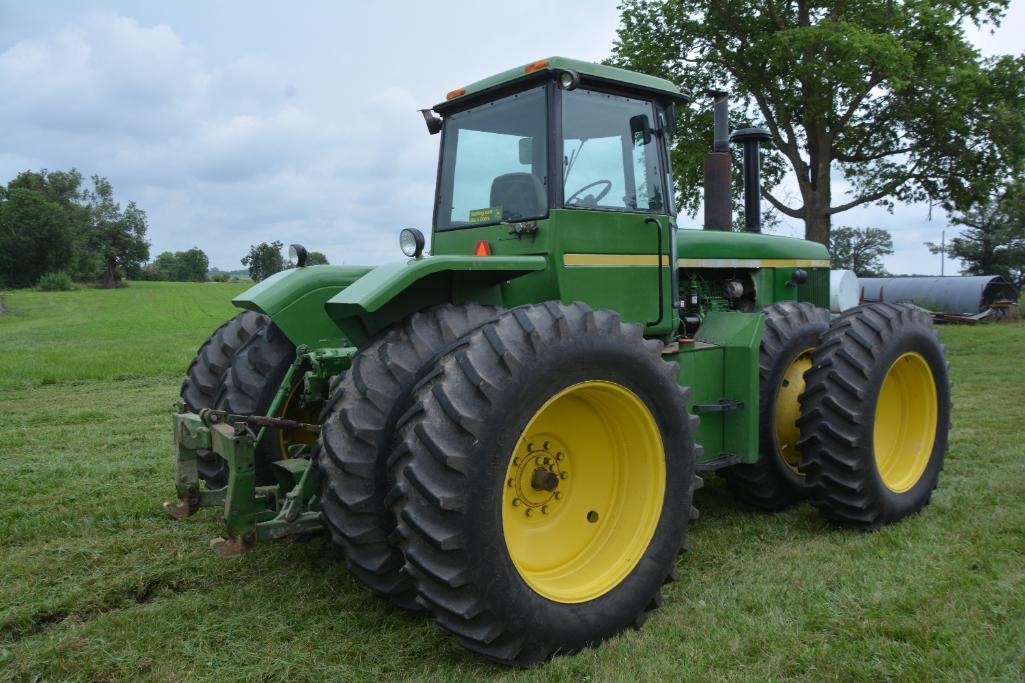 1975 John Deere 8430 4wd tractor