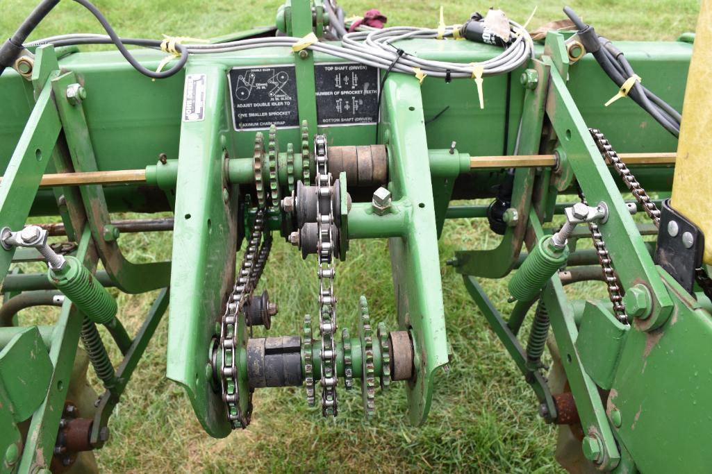 John Deere 7000 4 row 38" planter