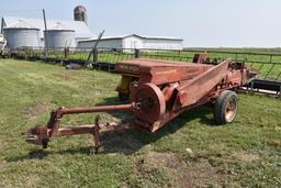 New Holland "Hayliner" 273 square baler