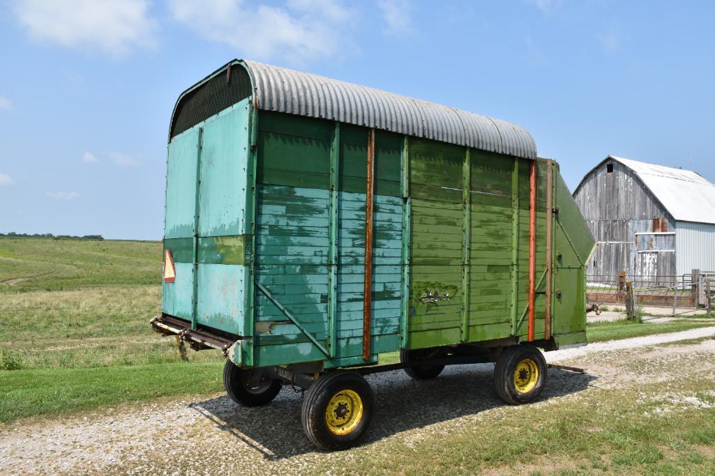 Calhoun 4144 14' silage wagon w/ Calhoun gear