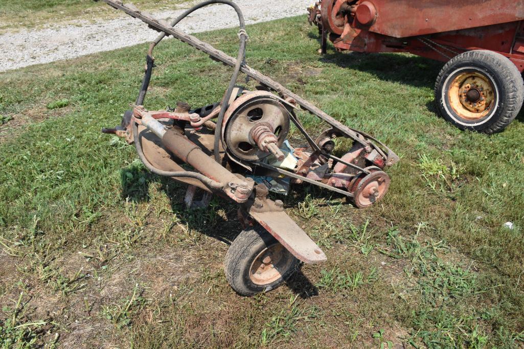 International Harvester 7' semi mount sickle mower