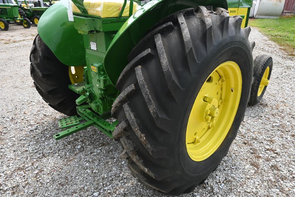 1958 John Deere 720 Standard tractor