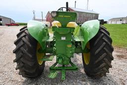 1958 John Deere 720 Standard tractor