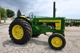 1958 John Deere 720 Standard tractor