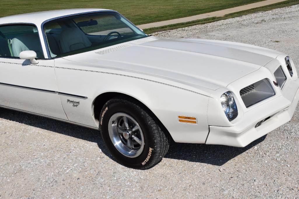 1976 Pontiac Firebird Espirit Coupe