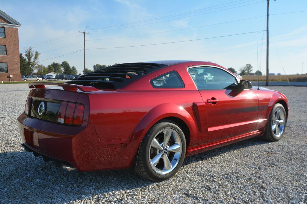 2007 Ford Mustang GT/ California Special