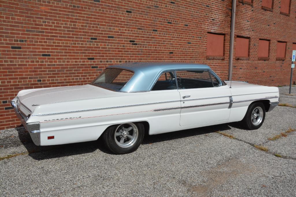 1962 Oldsmobile Dynamic 88 2 door hard top