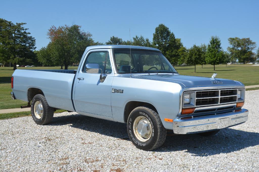 1989 Dodge Ram 150 Royal