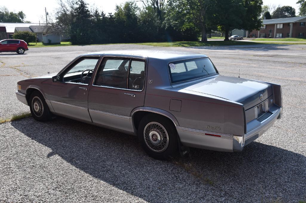 1990 Cadillac Sedan De Ville