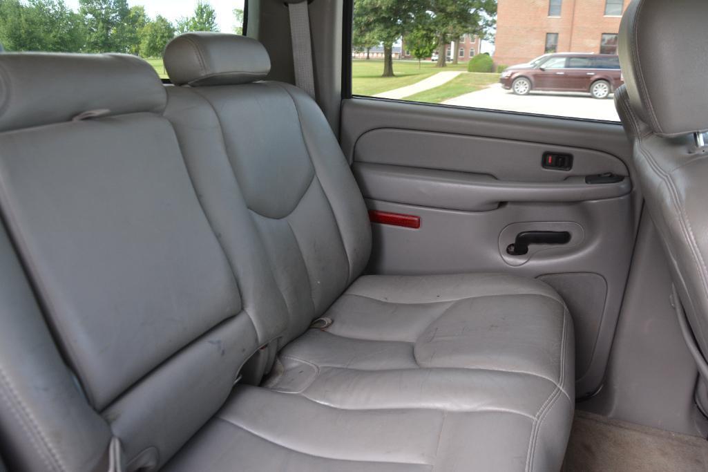 2004 GMC Yukon XL 3/4 ton SUV