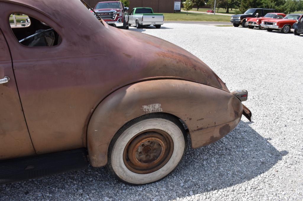 1937 Pontiac "8"