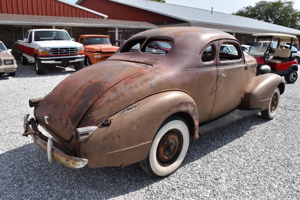 1937 Pontiac "8"