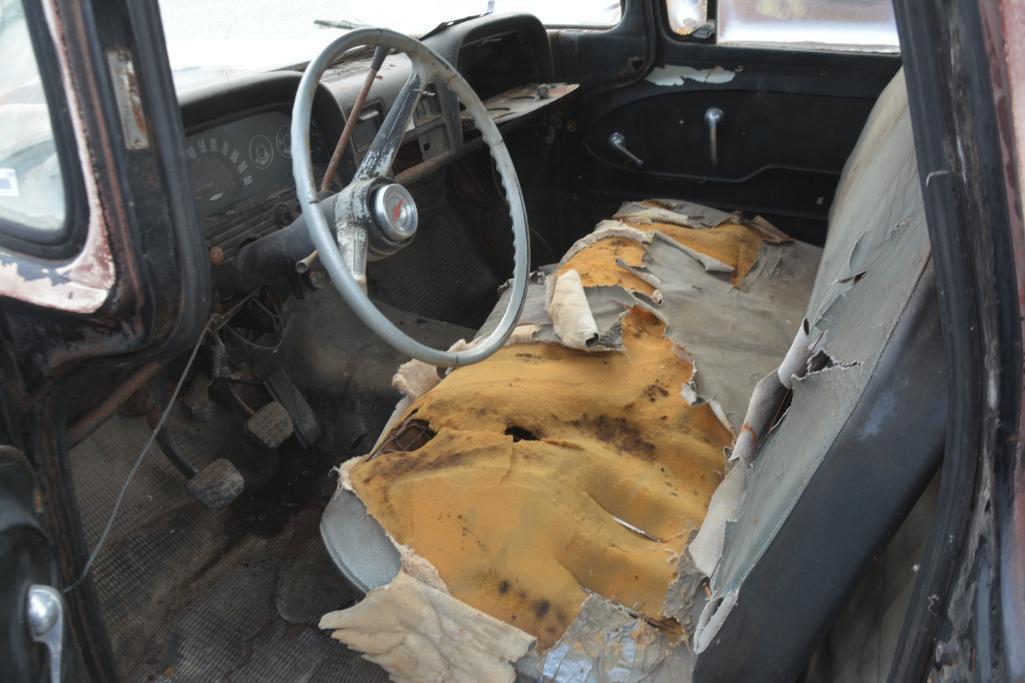 1961 Chevrolet Apache 10 step side pickup