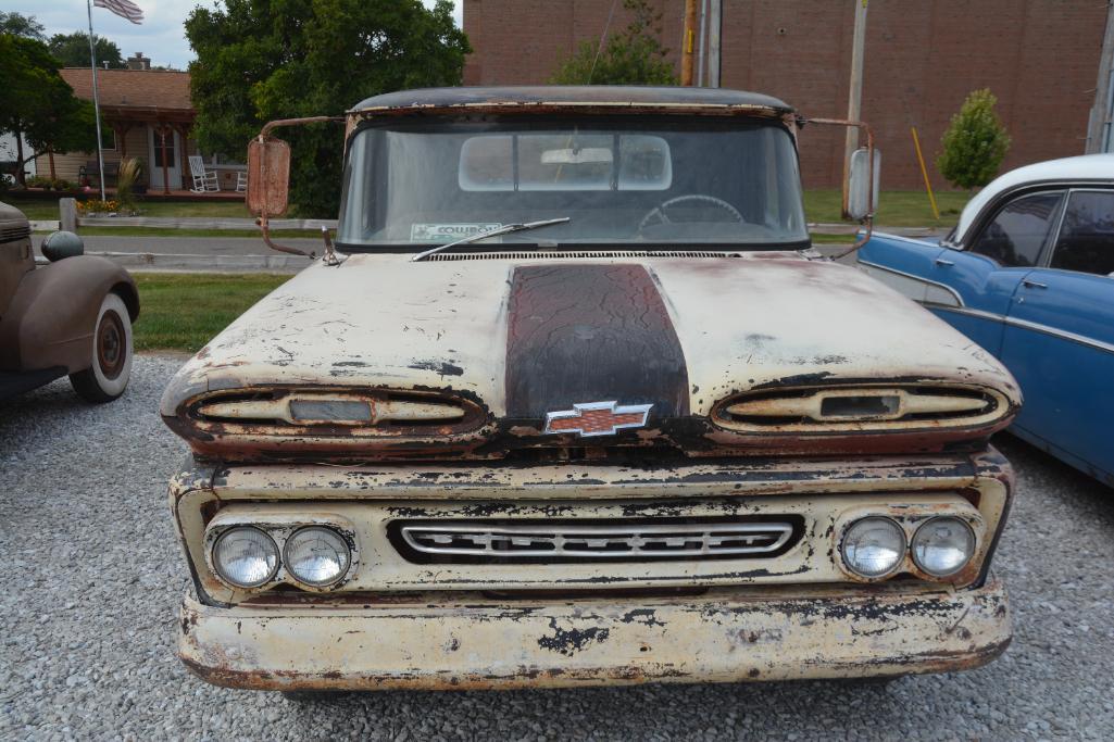 1961 Chevrolet Apache 10 step side pickup