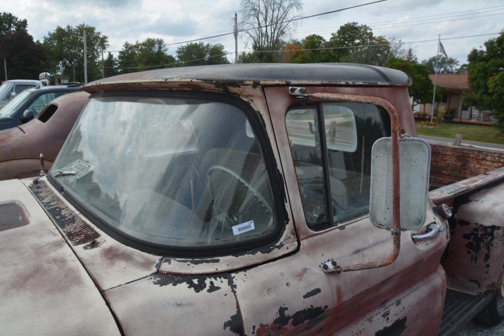 1961 Chevrolet Apache 10 step side pickup