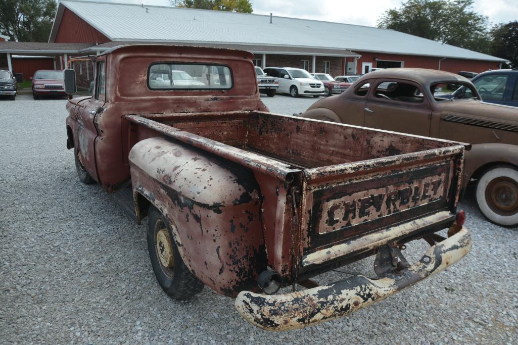 1961 Chevrolet Apache 10 step side pickup