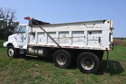 1988 IHC 8300 dump truck