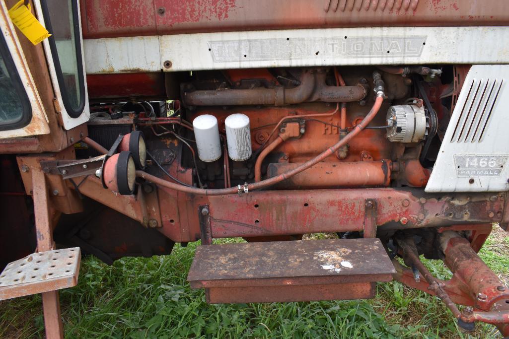 1971 International 1466 2wd tractor