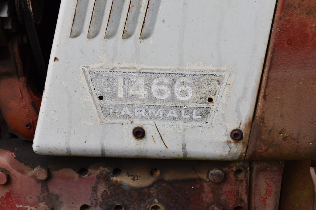 1971 International 1466 2wd tractor