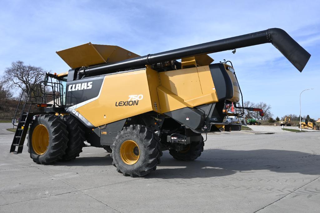 2013 Lexion 750 4wd combine