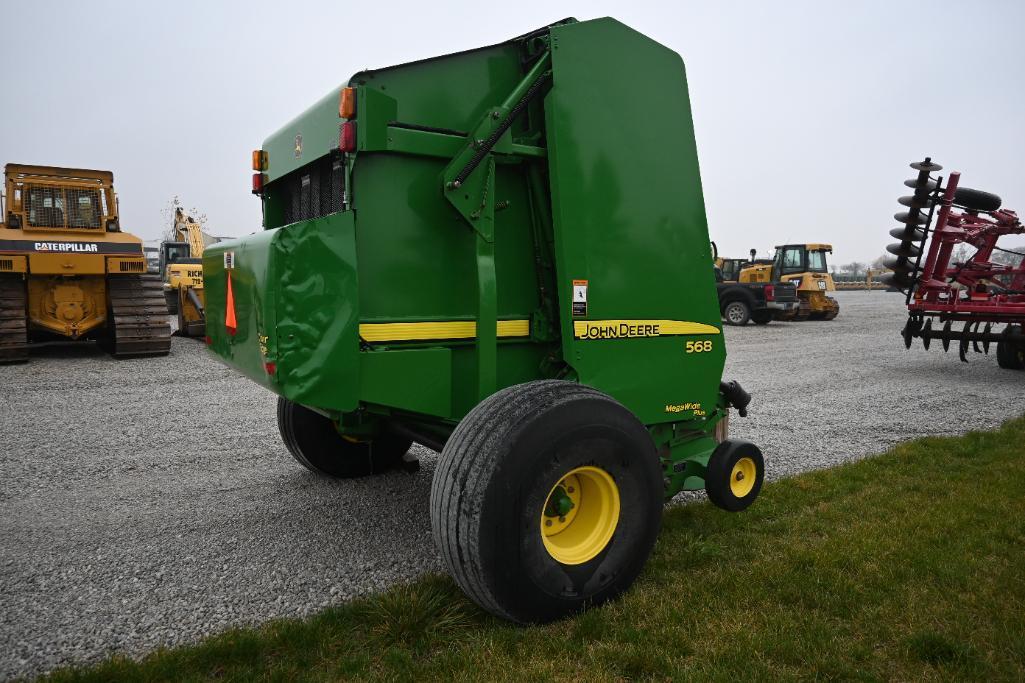 2008 John Deere 568 round baler