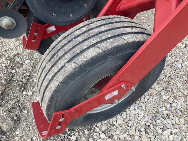 2014 Case-IH 1255 16 row 30" planter