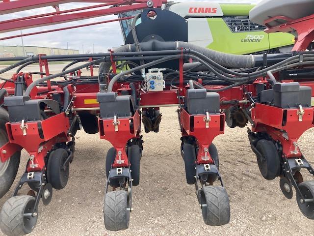 2014 Case-IH 1255 16 row 30" planter