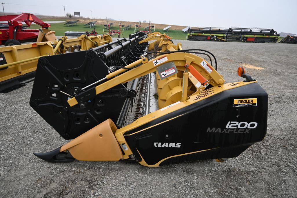 2016 Lexion F1200 40' grain platform