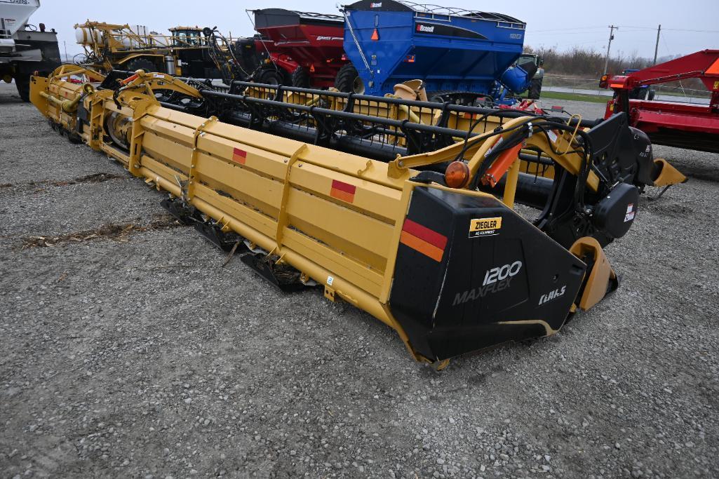 2016 Lexion F1200 40' grain platform